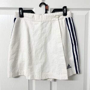 Adidas White Tennis Skort Women’s Size M – 3 Stripes Athletic Skirt Shorts